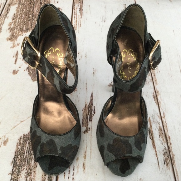 N.Y.L.A. PONY HAIR PLATFORM HEEL SIZE 7 - Picture 11 of 12